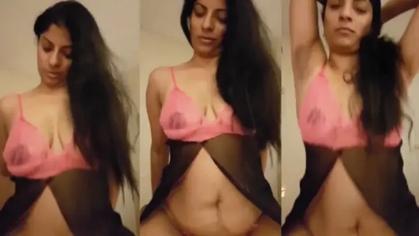 Tamil Beautiful Milf Aunty Fucking & Giving a Blowjob Video